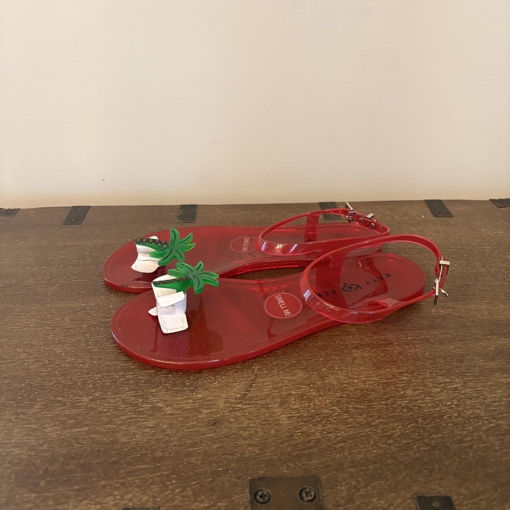 Katy Perry Geli Sandals Womens Size 8 Red Jelly Scented Palm Tree Thong 34KP0070